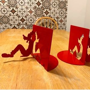 Michael Graves Designer Goofy Bookends Disney Mickey Mouse Collection Moller Red